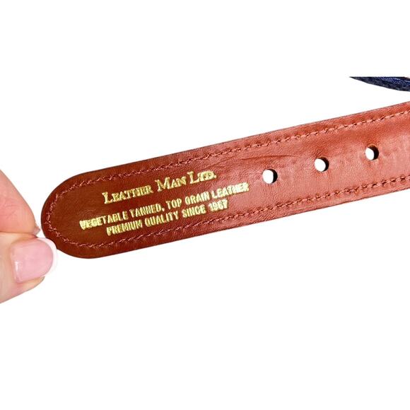 Leather Man Ltd. Genuine Leather Blue Canvas Hockey Theme Belt Size 34 - Picture 4 of 5